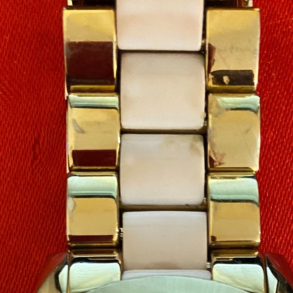 MICHAEL KORS Slim Runway Ladies Watch - Picture 6 of 6